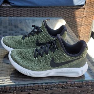 Nike Lunarepic Flyknit 2/ Olive/ women's 7.5